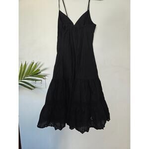 GAP Black Tiered Midi Dress - Size 0 Cami Floral Daisy Crochet Hem Tiered Dress